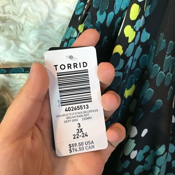 Torrid Satin Blouse Puff sleeve, Tie back, Peekaboo, Lightweight, Sexy, … - Picture 15 of 15